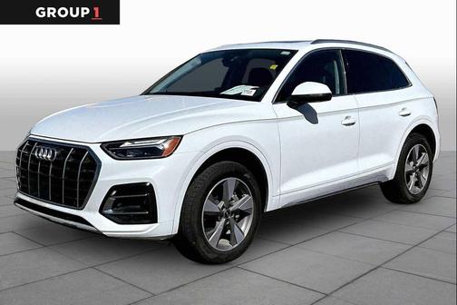 Glacier White Metallic 2024 Audi Q5 40 Premium Plus