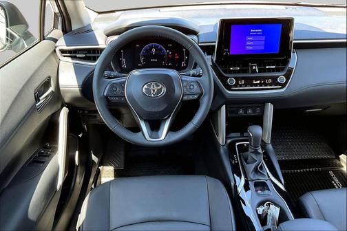 Celestite 2024 Toyota Corolla Cross XLE