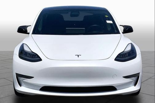 Pearl White Multi-Coat 2021 Tesla Model 3 Performance