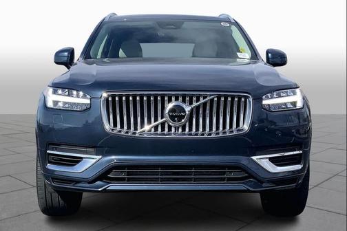 2023 Volvo XC90 Recharge Plug-In Hybrid T8 Ultimate Bright Theme 7-Seater