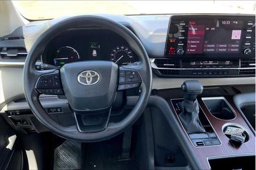 2024 Toyota Sienna LE