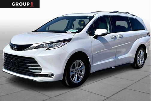 2026 Toyota Sienna Limited