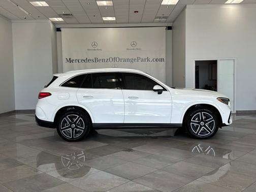 2024 Mercedes-Benz GLC 300 4MATIC