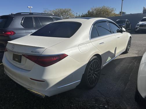 2022 Mercedes-Benz S-Class 