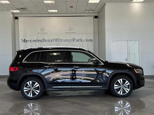 2025 Mercedes-Benz GLB 250 Base 4MATIC