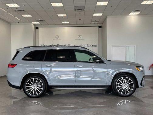 2025 Mercedes-Benz GLS 580 Base 4MATIC