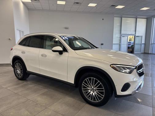 2024 Mercedes-Benz GLC 300 