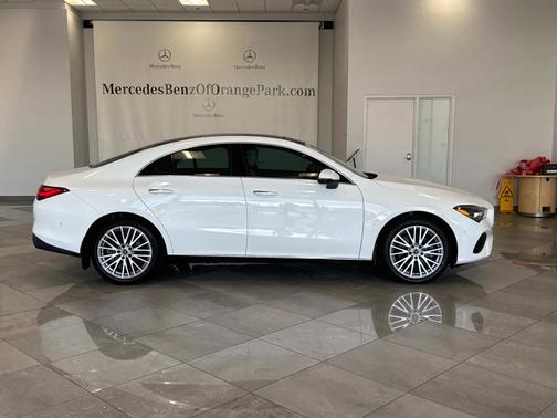 2024 Mercedes-Benz CLA 250 Base