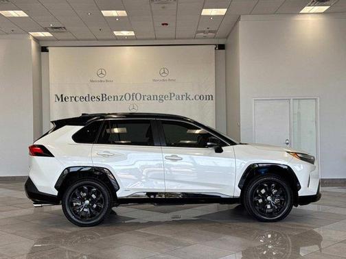 2022 Toyota RAV4 Hybrid XSE