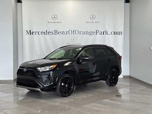 2023 Toyota RAV4 Hybrid SE