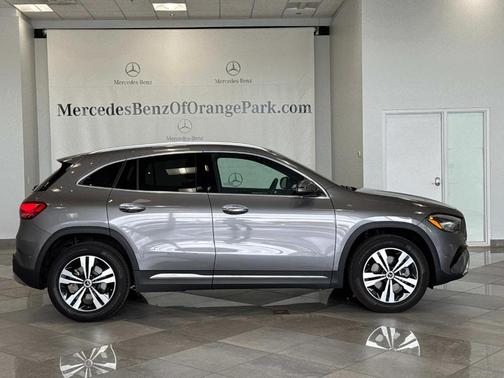 2025 Mercedes-Benz GLA 250 Base