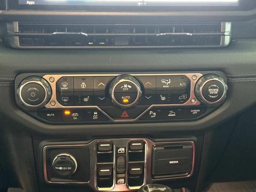 2024 Jeep Wrangler Rubicon 392