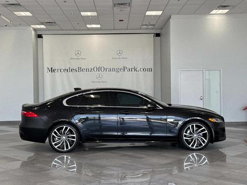 2024 Jaguar XF R-Dynamic SE