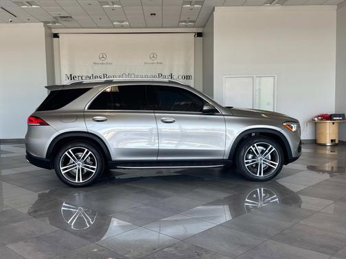 2022 Mercedes-Benz GLE 350 Base