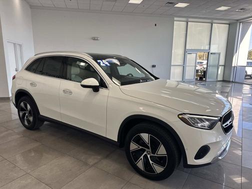 2024 Mercedes-Benz GLC 300 