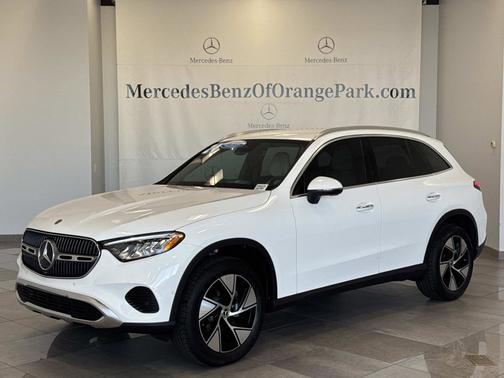 2024 Mercedes-Benz GLC 300 
