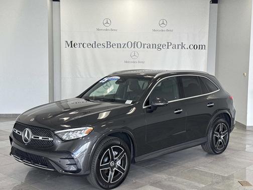 Graphite Grey Metallic 2025 Mercedes-Benz GLC 300