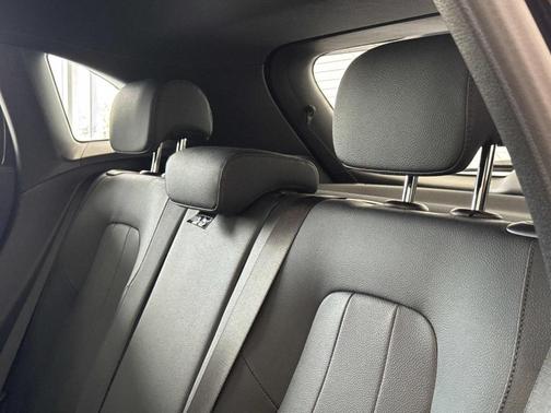 2025 Mercedes-Benz GLA 250 Base