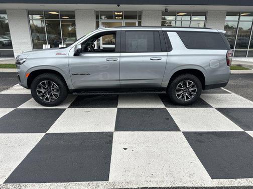2024 Chevrolet Suburban 4WD Z71