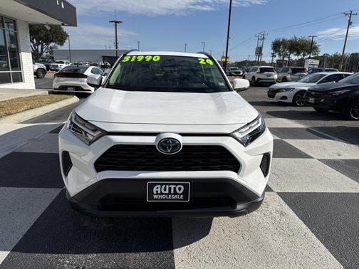 2024 Toyota RAV4 Hybrid XLE