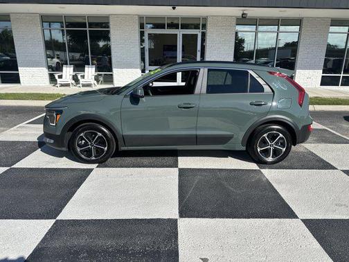 2025 Kia Niro EX