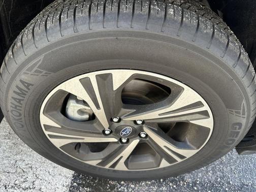Crystal Black Silica 2025 Subaru Crosstrek Premium