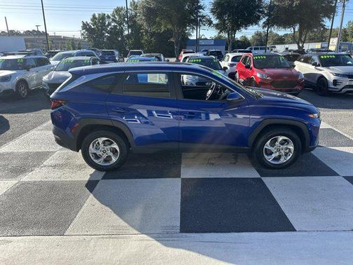 2022 Hyundai TUCSON SE