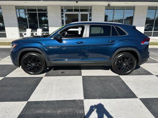 2022 Volkswagen Atlas Cross Sport 2.0T SE w/Technology 4MOTION