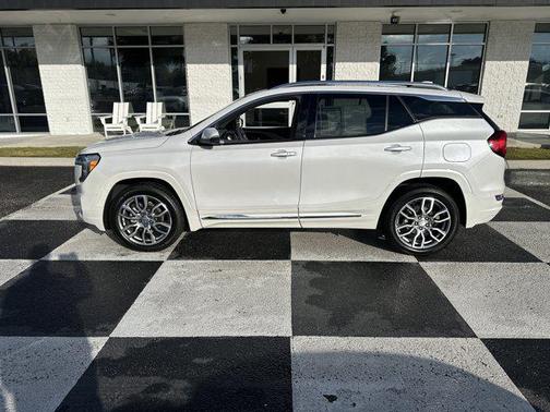 2022 GMC Terrain Denali