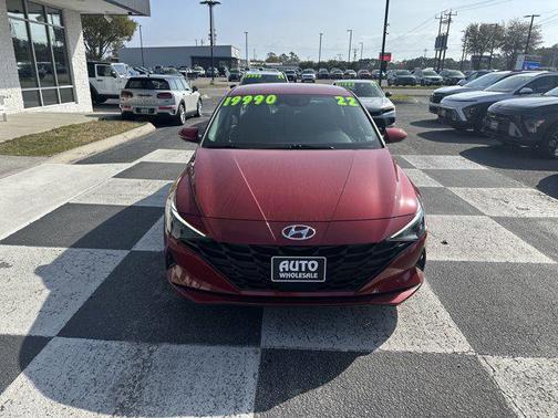 2022 Hyundai ELANTRA SEL