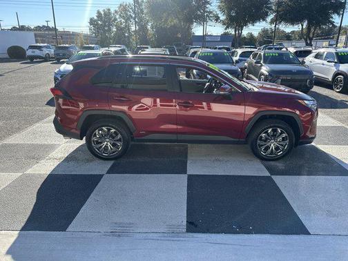 2024 Toyota RAV4 Hybrid XLE Premium