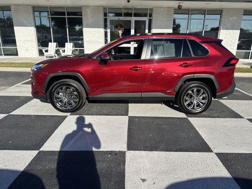 2024 Toyota RAV4 Hybrid XLE Premium