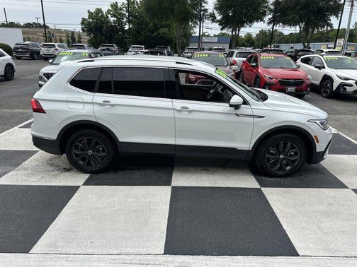 2024 Volkswagen Tiguan 2.0T SE 4MOTION