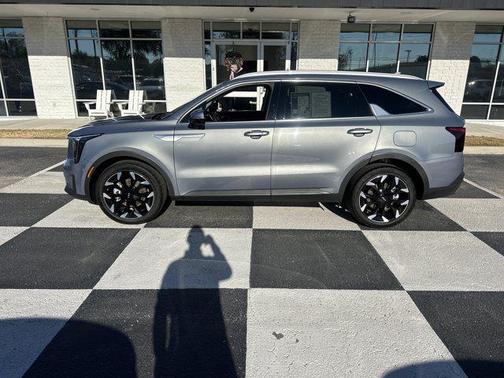 2025 Kia Sorento EX