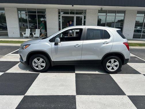 2022 Chevrolet Trax LS