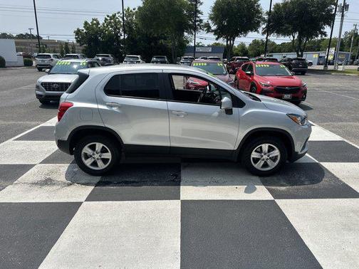2022 Chevrolet Trax LS
