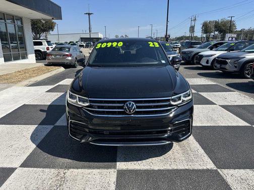 2023 Volkswagen Tiguan 2.0T SEL R-Line 4MOTION