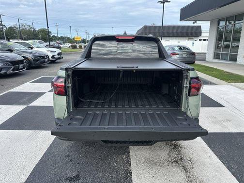 2025 Hyundai SANTA CRUZ SEL Activity