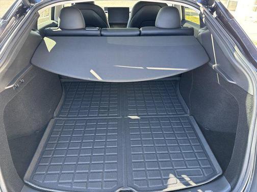 2024 Tesla Model Y Long Range Dual Motor All-Wheel Drive