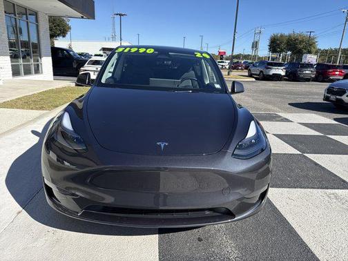 2024 Tesla Model Y Long Range Dual Motor All-Wheel Drive