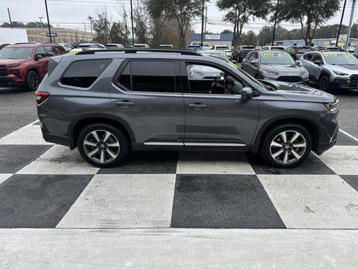 2025 Honda Pilot Touring 8-Passenger