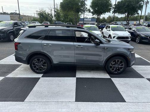 2023 Kia Sorento SX
