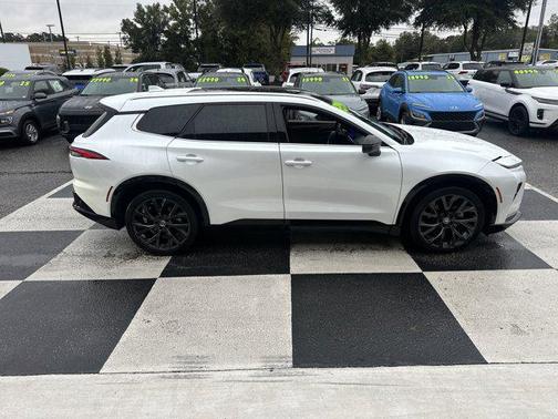 2025 Toyota Crown Signia Limited