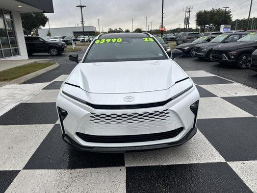 2025 Toyota Crown Signia Limited