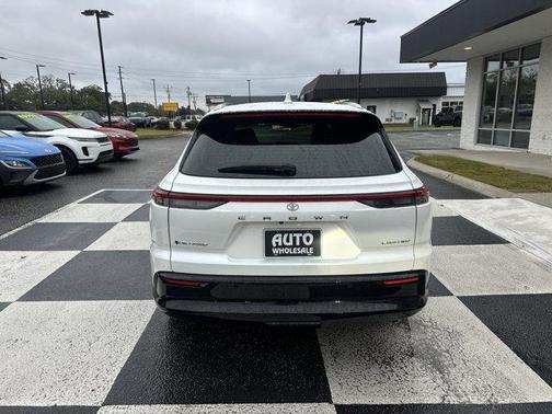 2025 Toyota Crown Signia Limited