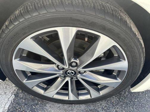 2022 Nissan Maxima 3.5 Platinum