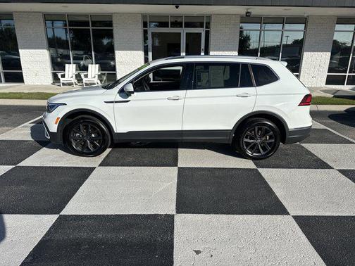 2024 Volkswagen Tiguan 2.0T SE