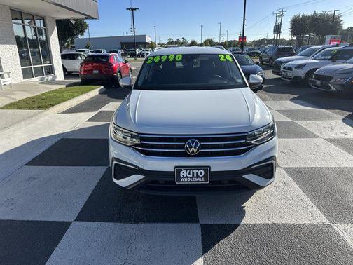 2024 Volkswagen Tiguan 2.0T SE