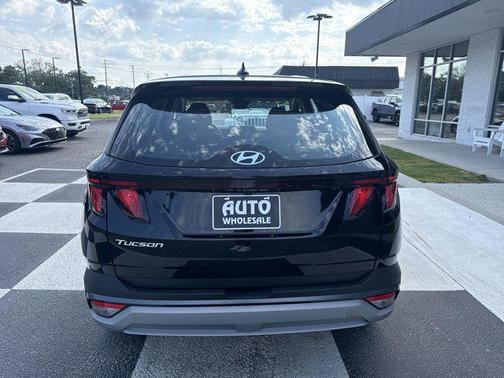 2025 Hyundai TUCSON SE