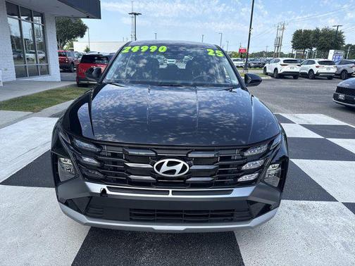 2025 Hyundai TUCSON SE